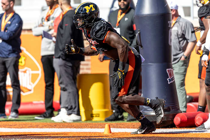 Jan 31, 2024; Mobile, AL, USA; American defensive lineman Darius Robinson of Missouri (6) works through a defensive drill during practice for the American team at Hancock Whitney Stadium.